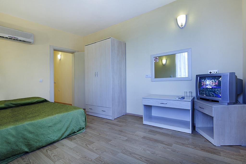 קמר Larissa Garden Hotel מראה חיצוני תמונה