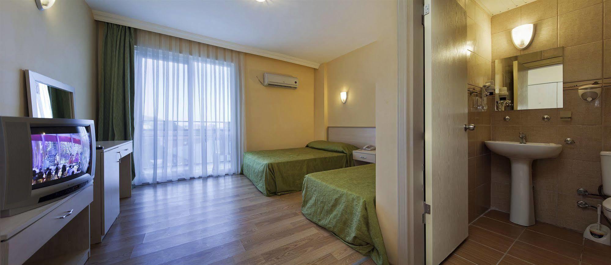 קמר Larissa Garden Hotel מראה חיצוני תמונה